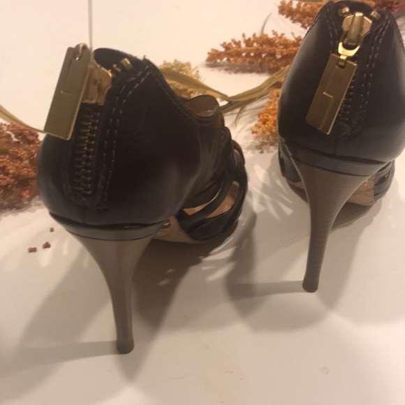 L.A.M.B brown patent leather strappy sandals heels - Picture 6 of 8